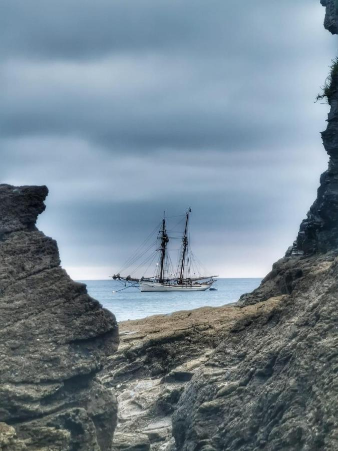 Sea Haze Charlestown Villa Сейнт Остел Екстериор снимка